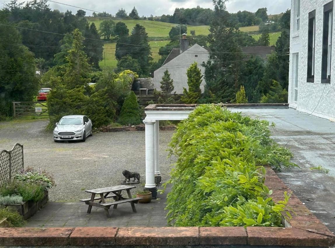 Annandale Arms Hotel Moffat Eksteriør billede
